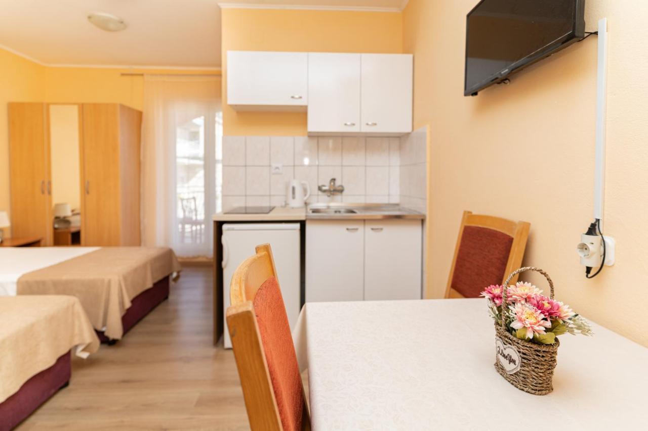 Benic Apartments Mlini Exterior foto